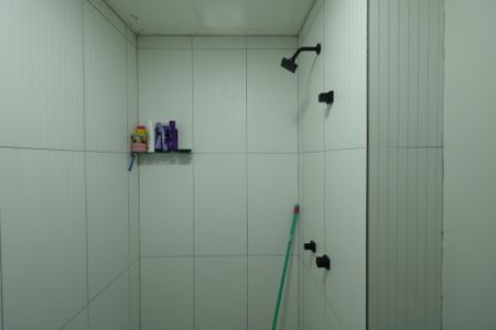 Apartamento para alugar com 45m², 2 quartos e 1 vaga Apartamento para alugar com 45m², 2 quartos e 1 vagaBanheiro social
