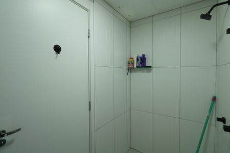 Apartamento para alugar com 45m², 2 quartos e 1 vaga Apartamento para alugar com 45m², 2 quartos e 1 vagaBanheiro social