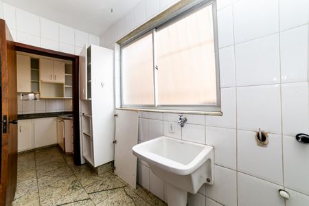 Apartamento para alugar com 100m², 3 quartos e 2 vagas Apartamento para alugar com 100m², 3 quartos e 2 vagasÁrea de Serviço