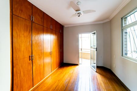 Apartamento para alugar com 100m², 3 quartos e 2 vagas Apartamento para alugar com 100m², 3 quartos e 2 vagasSuíte