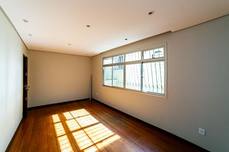 Sala de apartamento para alugar com 3 quartos, 100m² em Sagrada Família, Belo Horizonte