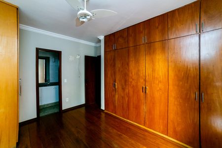 Apartamento para alugar com 100m², 3 quartos e 2 vagas Apartamento para alugar com 100m², 3 quartos e 2 vagasSuíte