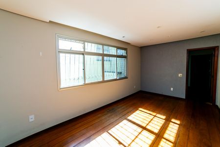 Sala de apartamento para alugar com 3 quartos, 100m² em Sagrada Família, Belo Horizonte