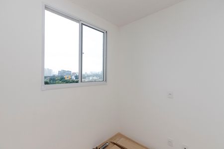 Quarto 2 de apartamento para alugar com 2 quartos, 42m² em Jardim São Luís, São Paulo