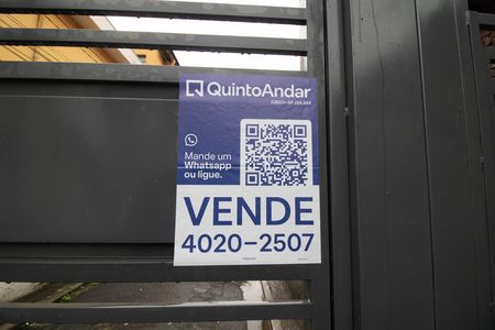 Casa à venda com 124m², 1 quarto e 2 vagas Casa à venda com 124m², 1 quarto e 2 vagasPLAQUINHA
