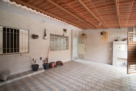 Casa à venda com 124m², 1 quarto e 2 vagas Casa à venda com 124m², 1 quarto e 2 vagasGARAGEM
