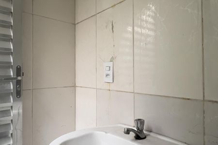 Casa à venda com 220m², 3 quartos e 1 vagaLavabo 2