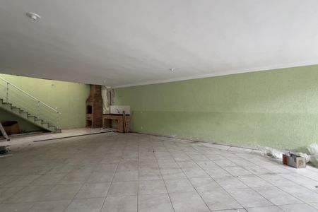 Casa à venda com 220m², 3 quartos e 1 vagaChurrasqueira