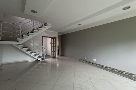 Sala de casa à venda com 3 quartos, 220m² em Parque Continental I, Guarulhos