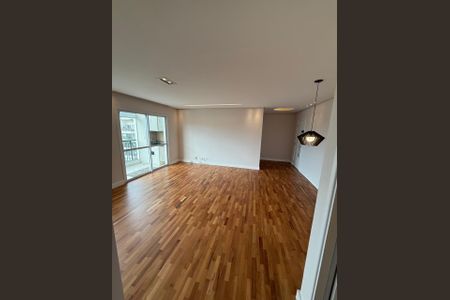 Apartamento à venda com 94m², 2 quartos e 2 vagas Apartamento à venda com 94m², 2 quartos e 2 vagasSala