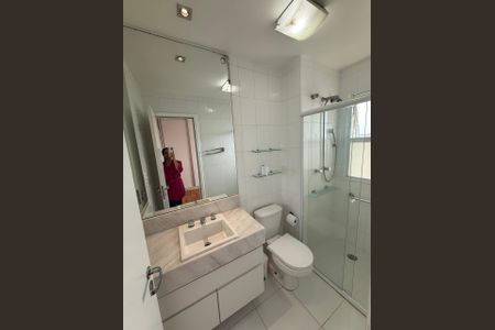 Apartamento à venda com 94m², 2 quartos e 2 vagas Apartamento à venda com 94m², 2 quartos e 2 vagasBanheiro 1