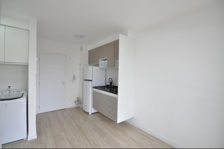 Sala de apartamento para alugar com 1 quarto, 30m² em Vila Gustavo, São Paulo