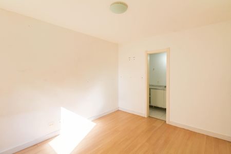 Apartamento à venda com 111m², 3 quartos e 1 vaga Apartamento à venda com 111m², 3 quartos e 1 vagaSuíte