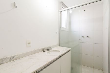 Apartamento à venda com 111m², 3 quartos e 1 vaga Apartamento à venda com 111m², 3 quartos e 1 vagaBanheiro da Suíte