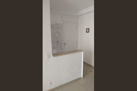Cozinha de apartamento à venda com 3 quartos, 60m² em Jardim Cocaia, Guarulhos