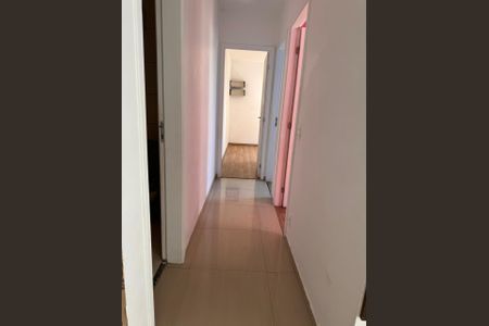 Corredor de apartamento à venda com 3 quartos, 60m² em Jardim Cocaia, Guarulhos