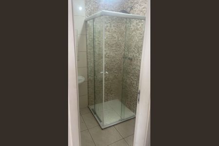 Banheiro de apartamento à venda com 3 quartos, 60m² em Jardim Cocaia, Guarulhos