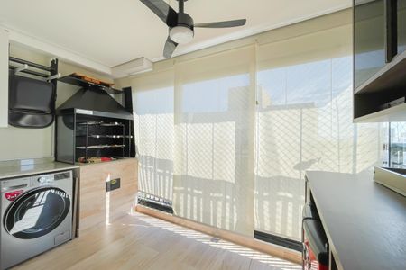Sacada de casa de condomínio à venda com 2 quartos, 62m² em Continental, Osasco