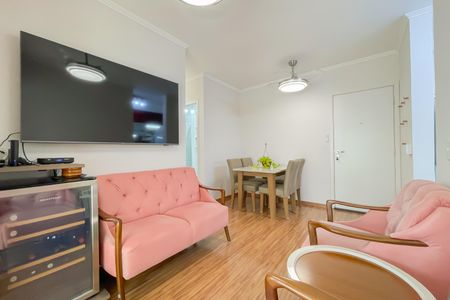 Sala de casa de condomínio à venda com 2 quartos, 62m² em Continental, Osasco