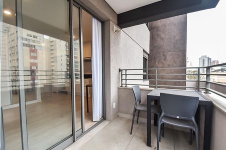 Varanda de kitnet/studio para alugar com 1 quarto, 29m² em Paraíso, São Paulo