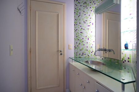 Apartamento para alugar com 45m², 1 quarto e sem vagaBanheiro 