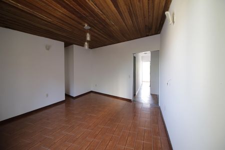 Sala de casa de condomínio para alugar com 2 quartos, 160m² em Recreio dos Bandeirantes, Rio de Janeiro