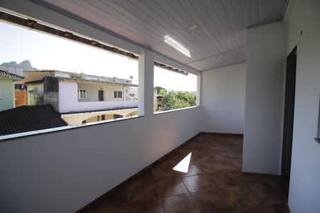 Varanda de casa de condomínio para alugar com 2 quartos, 160m² em Recreio dos Bandeirantes, Rio de Janeiro