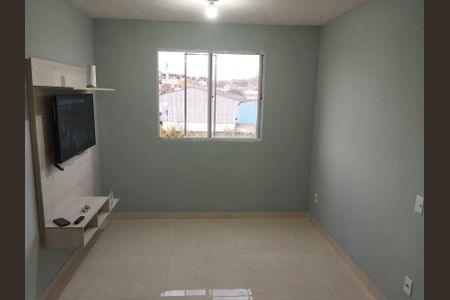 Sala de apartamento para alugar com 2 quartos, 38m² em Jardim das Oliveiras, Itaquaquecetuba