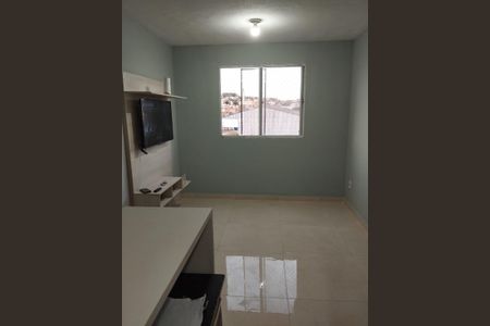 Sala de apartamento para alugar com 2 quartos, 38m² em Jardim das Oliveiras, Itaquaquecetuba