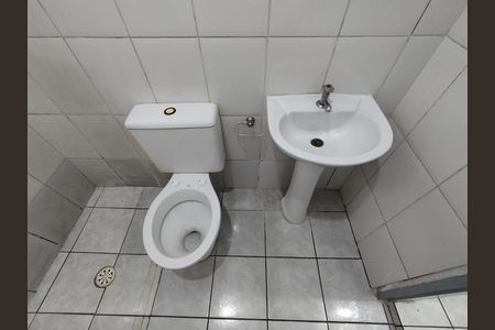 Casa para alugar com 30m², 1 quarto e sem vagaBanheiro - torneira