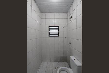 Banheiro - torneira de casa para alugar com 1 quarto, 30m² em Vila Vera, São Paulo