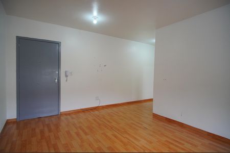 Sala/Quarto de apartamento para alugar com 1 quarto, 35m² em Rondônia, Novo Hamburgo