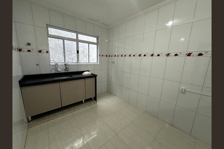 Cozinha de casa para alugar com 3 quartos, 106m² em Vila Voturuá, São Vicente