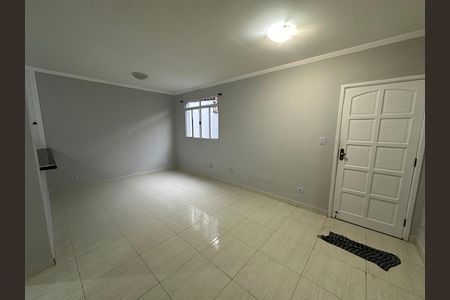 Sala de casa para alugar com 3 quartos, 106m² em Vila Voturuá, São Vicente