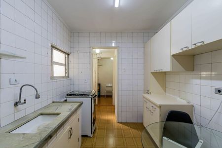 Cozinha de apartamento à venda com 2 quartos, 90m² em Perdizes, São Paulo