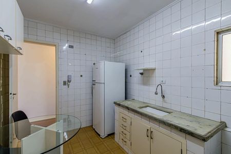 Cozinha de apartamento à venda com 2 quartos, 90m² em Perdizes, São Paulo