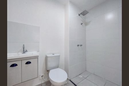 Banheiro de apartamento para alugar com 2 quartos, 42m² em Várzea de Baixo, São Paulo