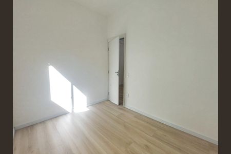 Quarto 2 de apartamento para alugar com 2 quartos, 42m² em Várzea de Baixo, São Paulo