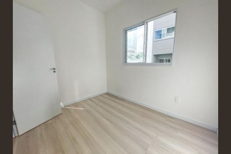 Quarto 1 de apartamento para alugar com 2 quartos, 42m² em Várzea de Baixo, São Paulo