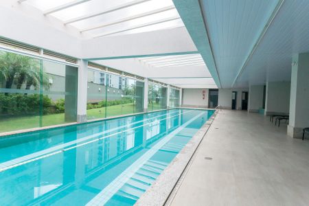 Área comum - Piscina coberta de apartamento para alugar com 1 quarto, 56m² em Vila da Serra, Nova Lima
