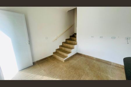 Casa para alugar com 60m², 2 quartos e 1 vaga Casa para alugar com 60m², 2 quartos e 1 vagaSala