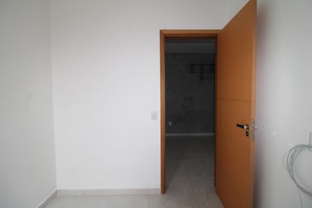 Quarto 2 de apartamento para alugar com 2 quartos, 42m² em Santana, São Paulo