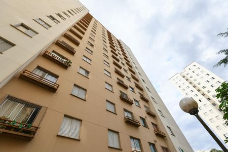 Apartamento à venda com 68m², 3 quartos e 2 vagas Apartamento à venda com 68m², 3 quartos e 2 vagasFachada
