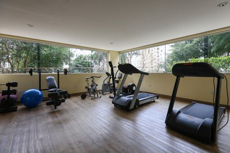 Apartamento à venda com 68m², 3 quartos e 2 vagas Apartamento à venda com 68m², 3 quartos e 2 vagasAcademia