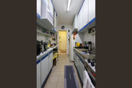 Apartamento à venda com 68m², 3 quartos e 2 vagas Apartamento à venda com 68m², 3 quartos e 2 vagasCozinha