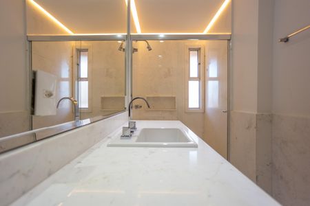 Apartamento à venda com 167m², 3 quartos e 2 vagas Apartamento à venda com 167m², 3 quartos e 2 vagasBanheiro da Suíte 3