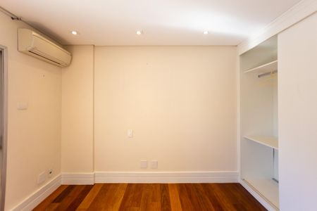 Apartamento à venda com 167m², 3 quartos e 2 vagas Apartamento à venda com 167m², 3 quartos e 2 vagasSuíte 3
