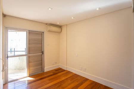 Apartamento à venda com 167m², 3 quartos e 2 vagas Apartamento à venda com 167m², 3 quartos e 2 vagasSuíte 3