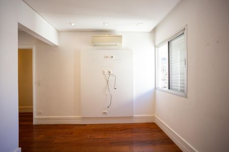 Apartamento à venda com 167m², 3 quartos e 2 vagas Apartamento à venda com 167m², 3 quartos e 2 vagasSuíte 2