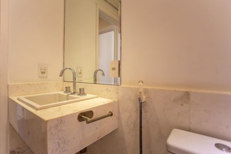 Apartamento à venda com 167m², 3 quartos e 2 vagas Apartamento à venda com 167m², 3 quartos e 2 vagasBanheiro da Suíte 1